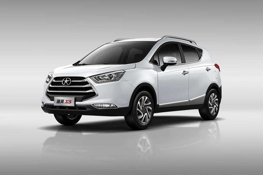  JAC Refine S3 2015 года  (фото 1 из 4)